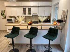 Elina Visszavár-Lak Apartman