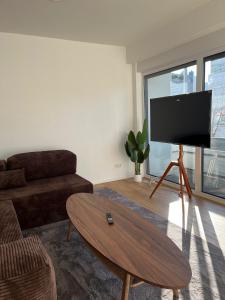 Modernes City Appartment mit Balkon & Parkplatz
