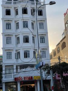 Khách sạn Quốc Toàn