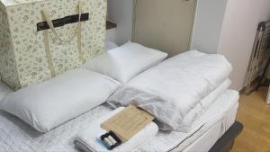 2-2508 #Gangnam Stn, 5-min #Yeoksam Stn, 3-min #OTT #Concierge Gangnam Managed