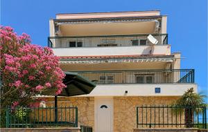 Lovely Apartment In Maslenica With Wifi