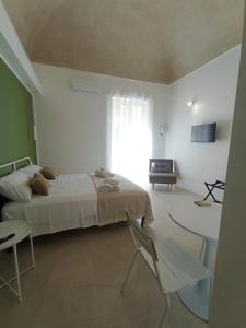 Triscele Apartments