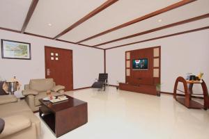 Silent Shores Resort & Spa