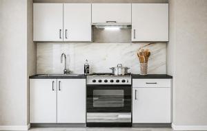 Awesome Apartment In Mimice With Wifi