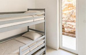 Awesome Apartment In Mimice With Wifi