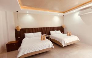 Central 1 Suites