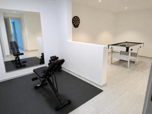 Villa Sementina - Luxury Stay with Pool and Gym - 15 m to Lake Maggiore