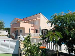 Holiday Apartment SUNNY LIFE in VILLA STELLA