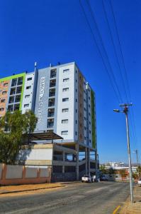 Jambi Merensky Nest