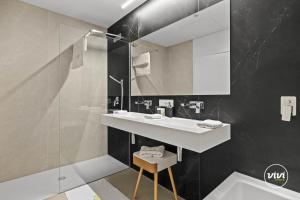 ViVi Homes - Sunrise - Plunge pool - beachfront - Terrace