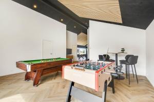 New Luxury Home With Dune Views By North Sea Sj305