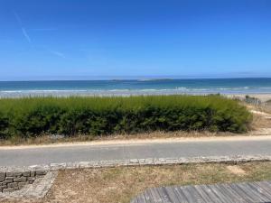 Maison vue mer, pieds dans leau