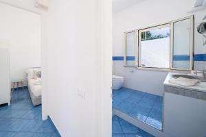 Amira Villa by LeDhome