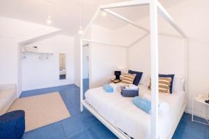 Amira Villa by LeDhome