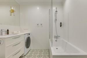 Valor -Rodzinny apartament blisko centrum z balkonem by Lion Apartments