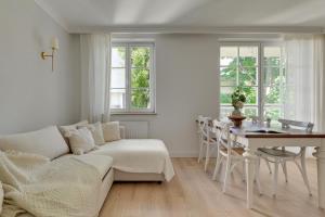 Valor -Rodzinny apartament blisko centrum z balkonem by Lion Apartments