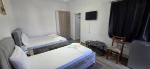 Angela Rooms