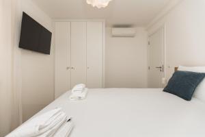 Maravista Sea View Apartment with Balcony and Parking