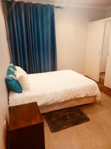 APARTMENT 7, Bevel Court