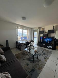 Sunny apartment with phenomenal view in Lugano City Center
