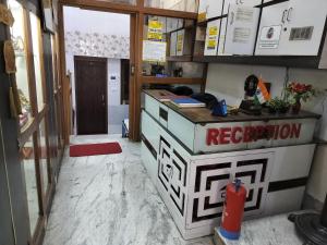 CN Comforts Hotel & Dormitory
