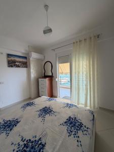 Onis Apartments