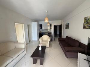 Onis Apartments