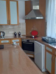 Apart 106