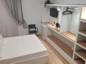 Areti Rooms Hotel