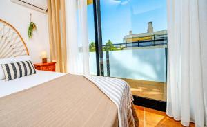 Santa Barbara Breeze Apartment Javea by Rock Rentals