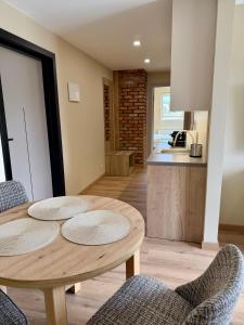 Dworek Zielińskich-Domki, Apartamenty, Podgrzewany basen, Parking