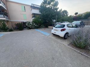 Appartement dans résidence sécurisée avec piscine de résidence