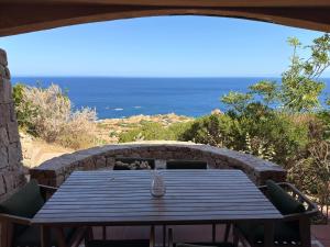 Villa Eleonora Sotto il cielo di Costa Paradiso con piscina e vista infinita