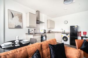 Modern 1BR Near Wrexham Stadium & City Centre