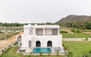 Belvedere Villa 4-BHK Villa With Pool, Garden & Bar