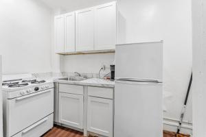Spacious Washington Heights Studio Near Transit