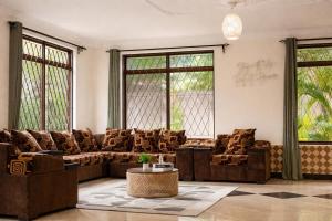 JBG HOUSE and EXECUTIVE LODGE