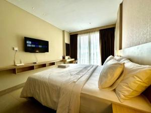 Comfort Studio Apartment at Nagoya Thamrin City