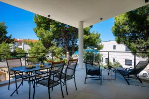 Apartment STINA in a Villa by the Sea