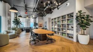 Stunning Studio in 501 Residences - Miami - Pool