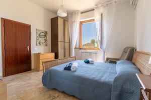 Tuscan house between Pisa and Florence, for 8 FreeParking