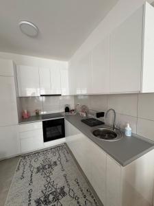 Ani Apartment