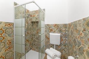 Casa Miggiano 6 BR Apartment in Town - Happy Rentals