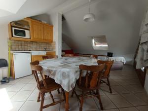 Duplex chaleureux 6p à Montgenèvre, proche pistes et commodités, balcon, animaux acceptés - FR-1-445-152