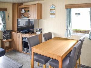 Beech Walk 45 - Ukc9406