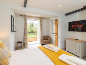 Dovecote House-Uk30233