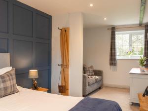 Dovecote House-Uk30233