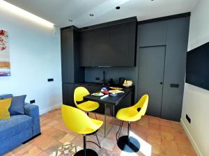 Mira Suite