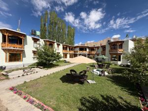 Mandalchan hotel