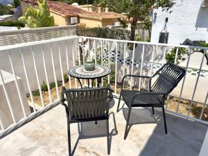 VILLA VIOLA sol y confort piscina privada